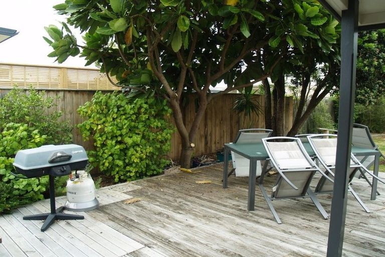 Photo of property in 47 Moana Street, Otaki Beach, Otaki, 5512