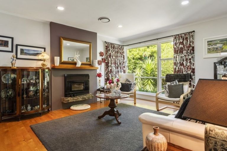 Photo of property in 66 Darraghs Road, Brookfield, Tauranga, 3110
