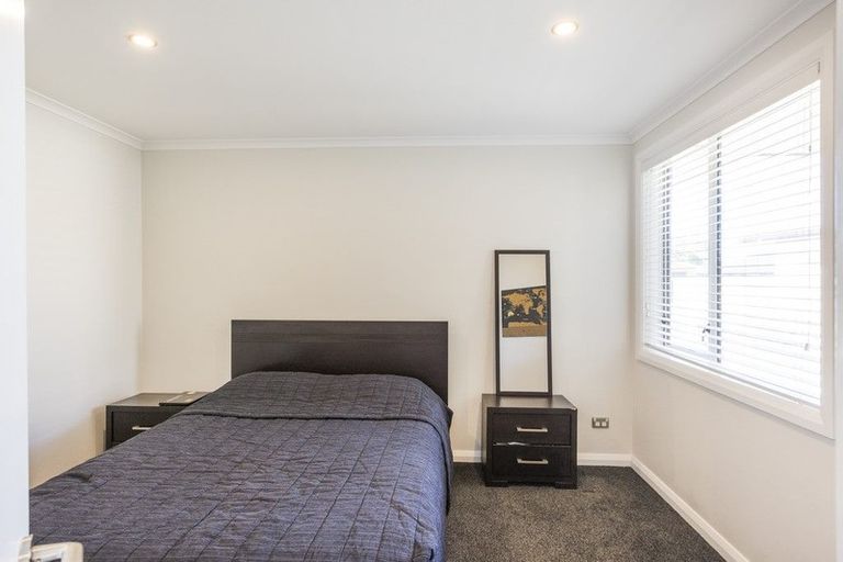Photo of property in 15 Freedom Drive, Kelvin Grove, Palmerston North, 4414
