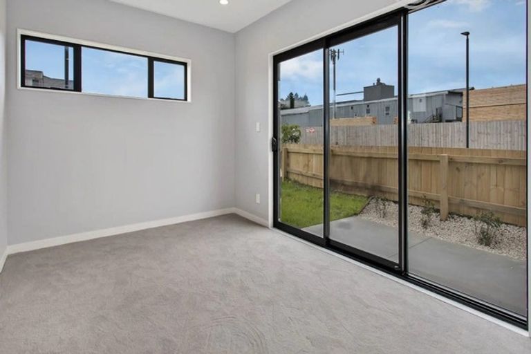 Photo of property in 21 Camp X Place, Whenuapai, Auckland, 0618