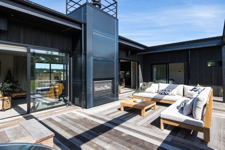 Photo of property in 10 Rodeo Place, Outram, 9019