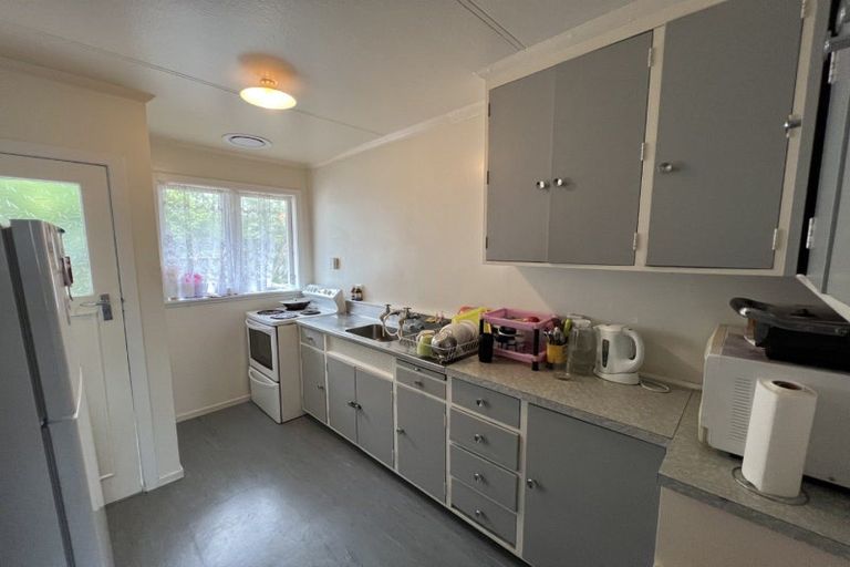 Photo of property in 121 Fitzherbert Avenue, West End, Palmerston North, 4410