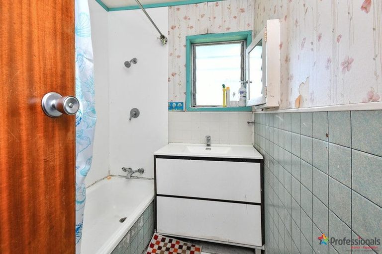 Photo of property in 24 Lynette Place, Mangere, Auckland, 2022