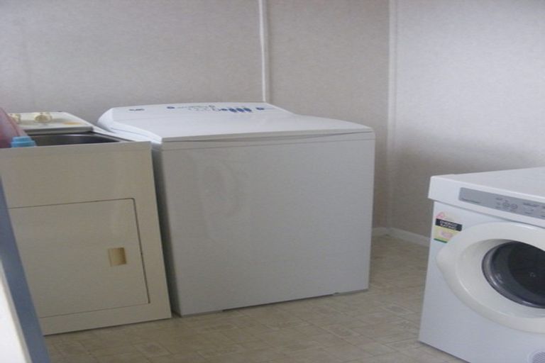 Photo of property in 8 Trafalgar Street, Westown, New Plymouth, 4310