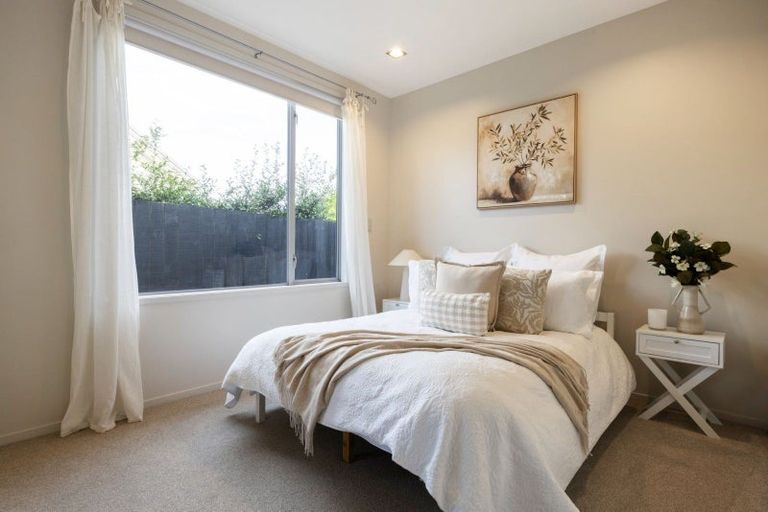 Photo of property in 15 Azure Place, Huntington, Hamilton, 3210