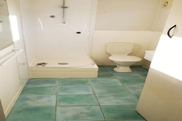 Photo of property in 10 Edmund Hillary Avenue, Papakura, 2110