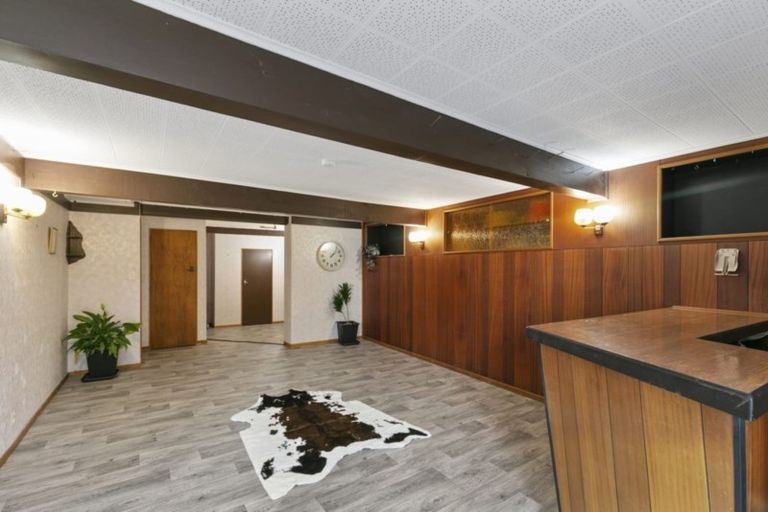 Photo of property in 22 Paparangi Crescent, Paparangi, Wellington, 6037