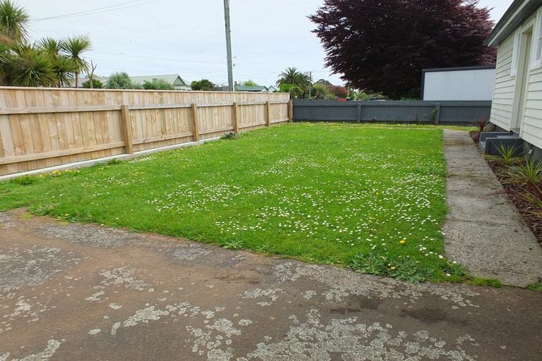 Photo of property in 37 Robinson Street, Foxton, 4814