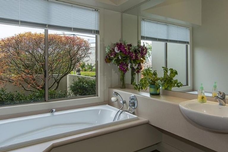 Photo of property in 16 Dawn View Place, Minden, Tauranga, 3176