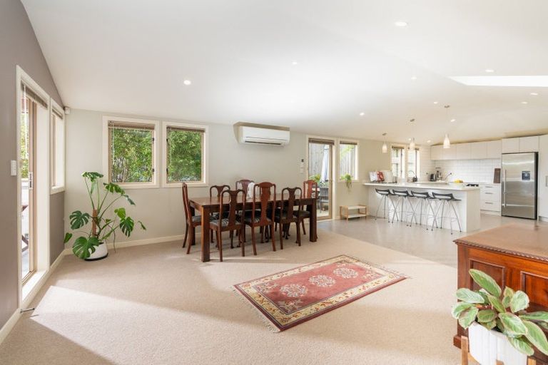 Photo of property in 23 Doris Gordon Crescent, Crofton Downs, Wellington, 6035