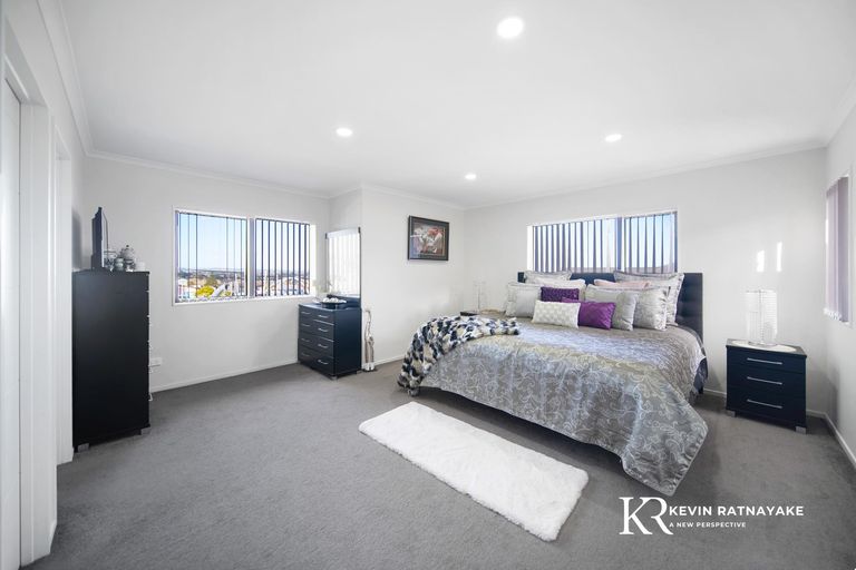 Photo of property in 5 Kereru Rise, Papakura, 2110