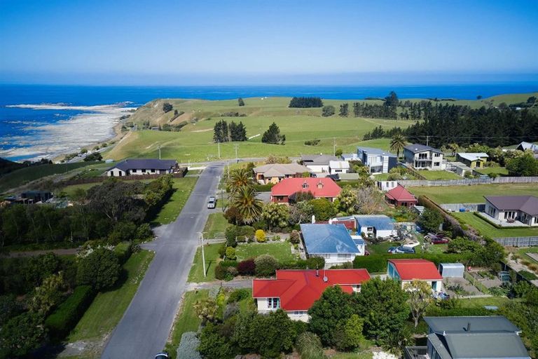 Photo of property in 16 Cromer Street, Kaikoura, 7300