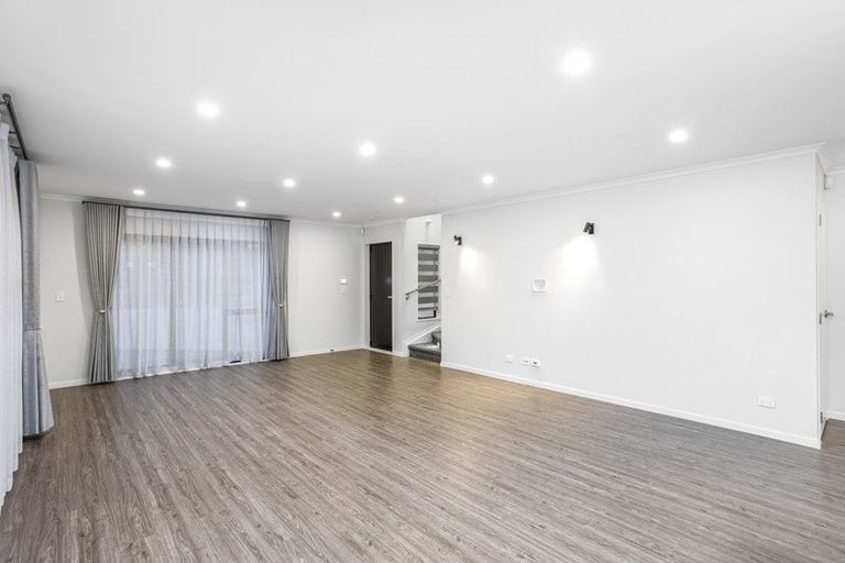 Photo of property in 26 The Enclave, Totara Heights, Auckland, 2105