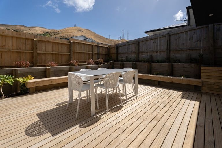 Photo of property in 69 Atherton Terrace, Churton Park, 6037