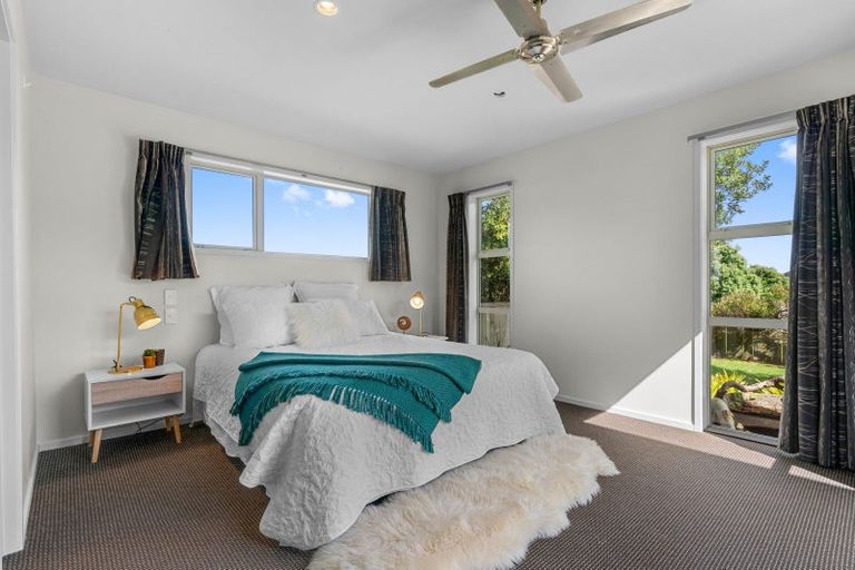 Photo of property in 1 Tua Tua Place, Baylys Beach, Dargaville, 0377