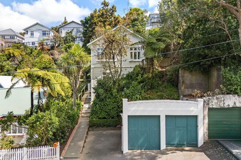 Photo of property in 12 Liardet Street, Vogeltown, Wellington, 6021