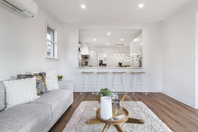 Photo of property in 1/98 Amyes Road, Hornby, Christchurch, 8042