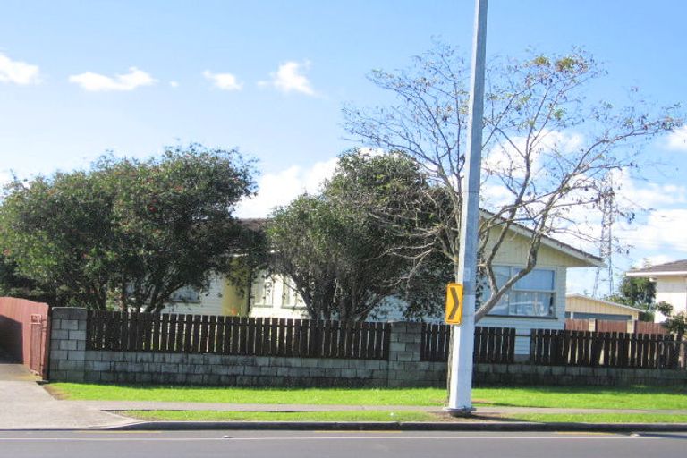 Photo of property in 102 Boundary Road, Clover Park, Auckland, 2019