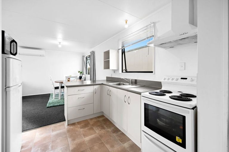 Photo of property in 10b Claude Street, Fairfield, Hamilton, 3214
