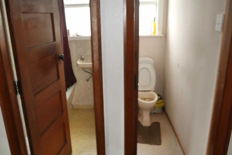 Photo of property in 18 Middleton Road, Upper Riccarton, Christchurch, 8041