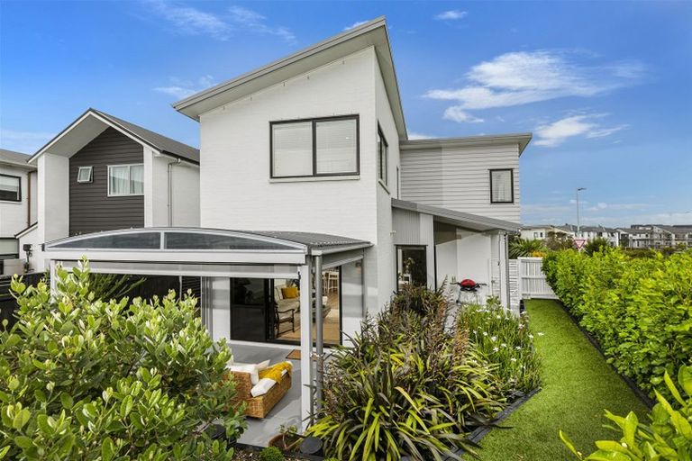 Photo of property in 1 Flounder Road, Hobsonville, Auckland, 0616