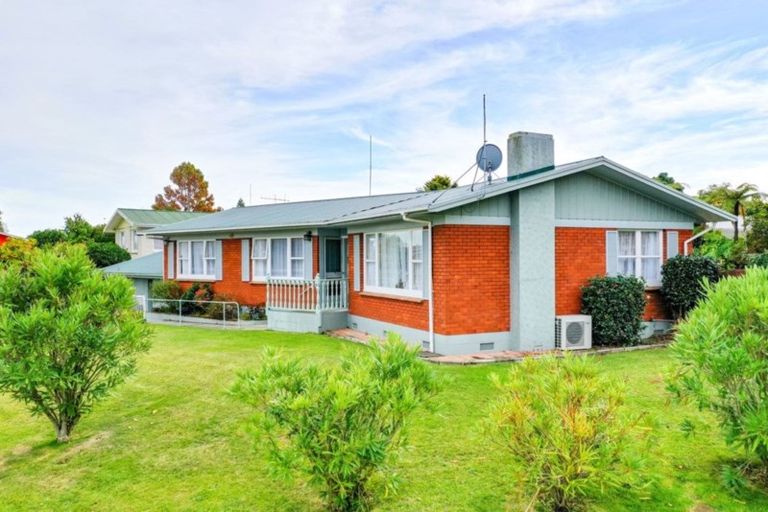 Photo of property in 2 Strathmore Place, Whakatane, 3120