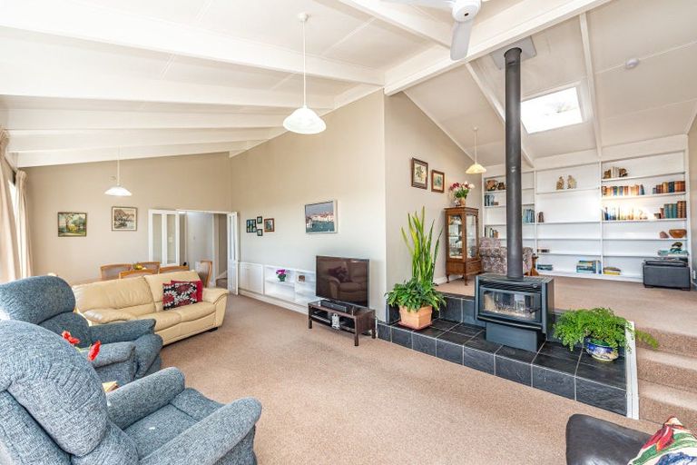 Photo of property in 54 Wairere Road, Bastia Hill, Whanganui, 4500
