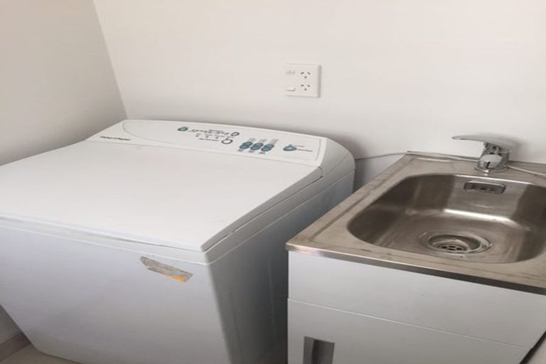 Photo of property in 173 Glenmore Street, Kelburn, Wellington, 6012