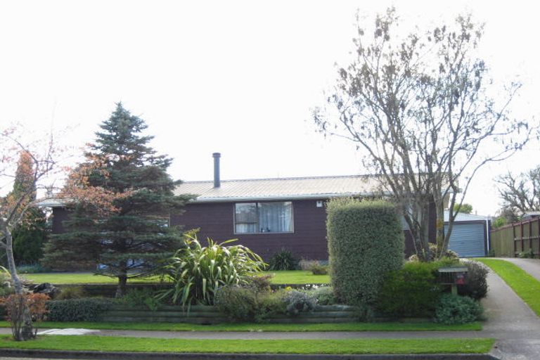 Photo of property in 4 Pain Street, Bulls, 4818