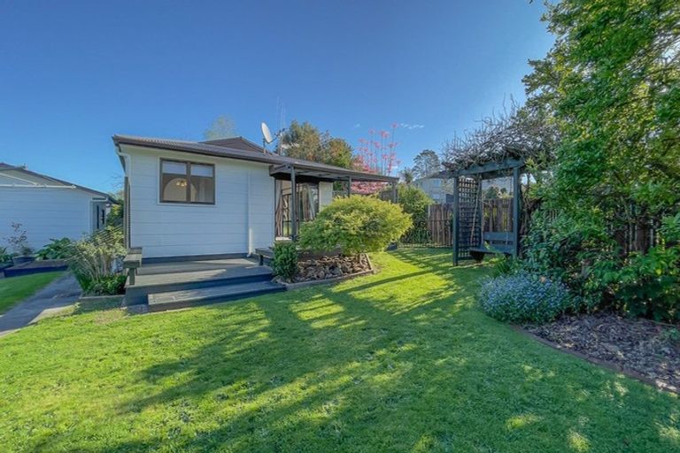 Photo of property in 11 Hillcrest Street, Tirau, 3410