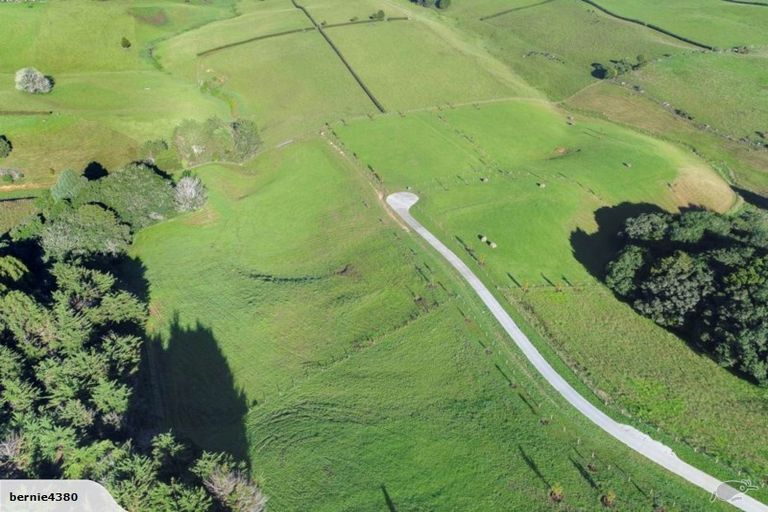 Photo of property in 8 Donald Gavin Way, Paerata, Drury, 2578