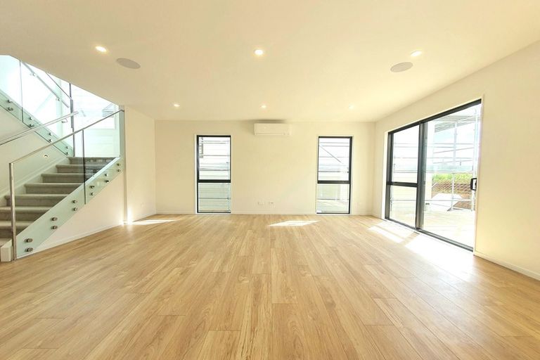 Photo of property in 55 Kea Road, Silverdale, 0932