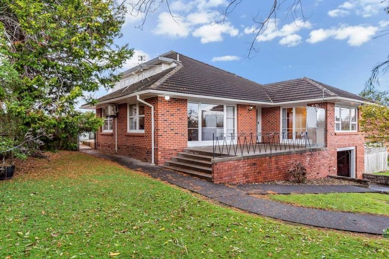 Photo of property in 17 Miles Avenue, Papatoetoe, Auckland, 2025