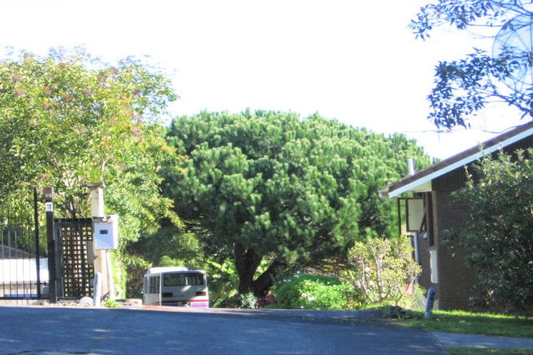 Photo of property in 19 Goodwood Drive, Goodwood Heights, Auckland, 2105