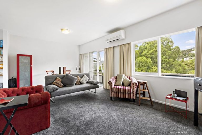 Photo of property in 97b Warwick Street, Wilton, Wellington, 6012