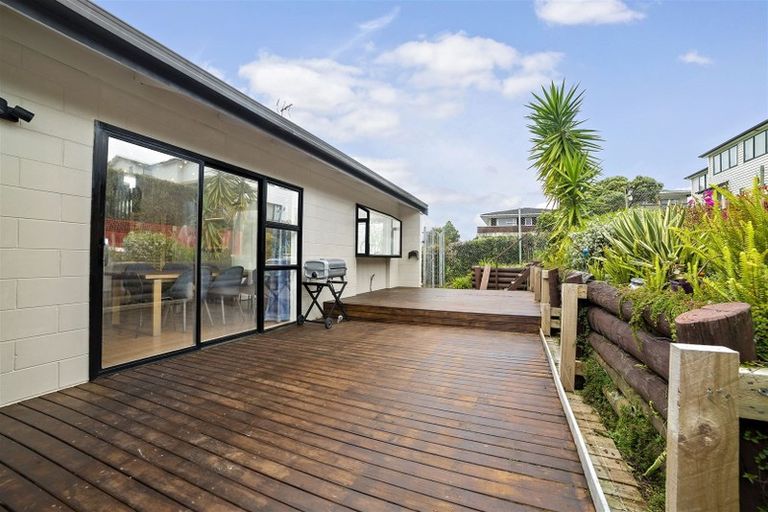 Photo of property in 142 Stredwick Drive, Torbay, Auckland, 0630