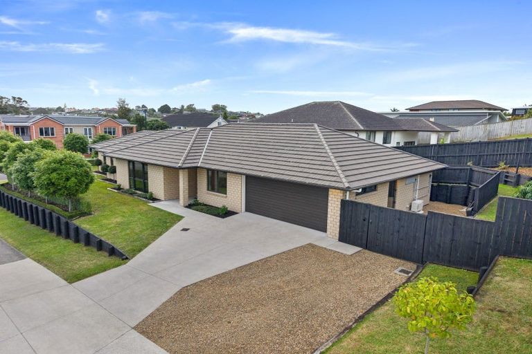 Photo of property in 61 Twomey Drive, Pukekohe, 2120