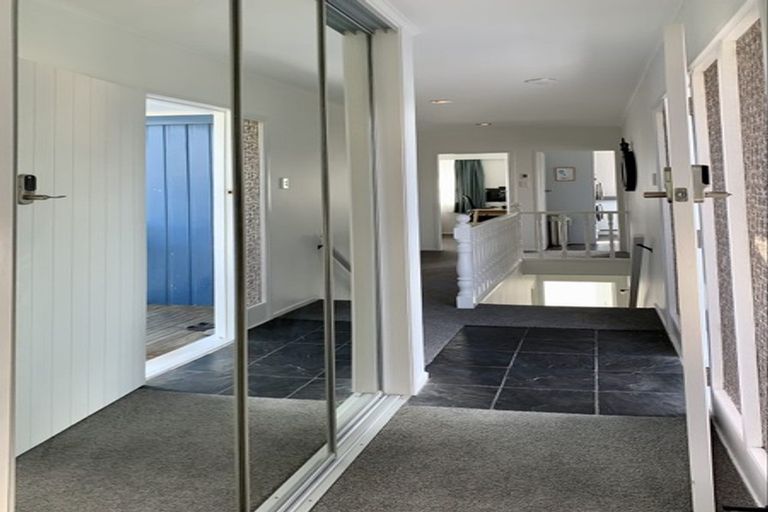 Photo of property in 43 Russleigh Drive, Dinsdale, Hamilton, 3204