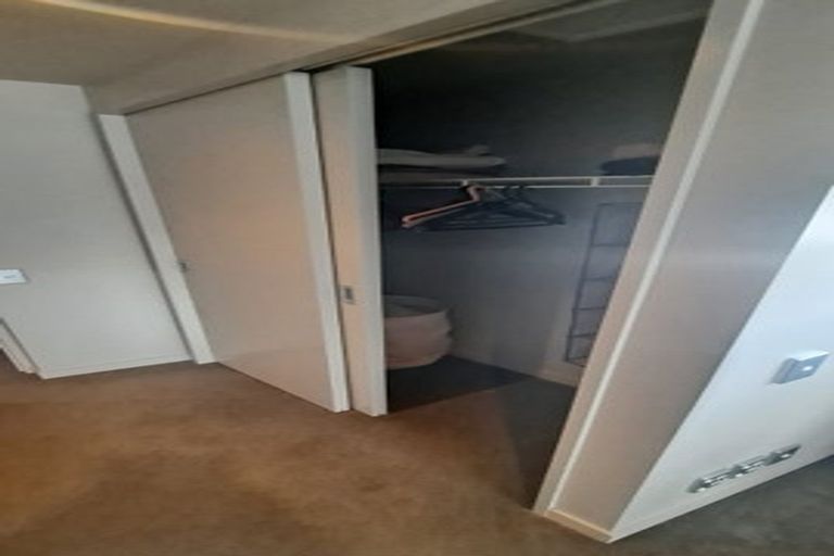 Photo of property in Monument Apartments, 9h/245 Wakefield Street, Te Aro, Wellington, 6011