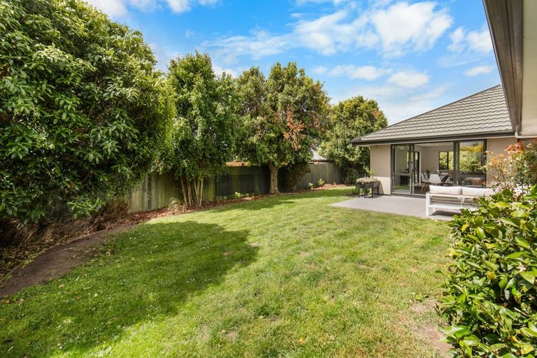 Photo of property in 15 Harrys Way, Redwood, Christchurch, 8051