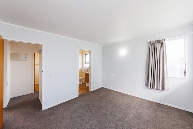 Photo of property in 7 Herbert Avenue, Cloverlea, Palmerston North, 4412