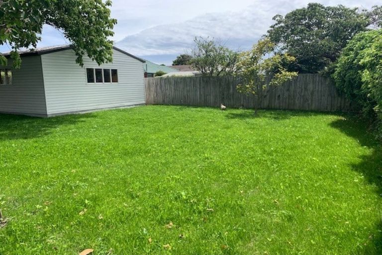 Photo of property in 12 Longmuir Street, Ilam, Christchurch, 8041