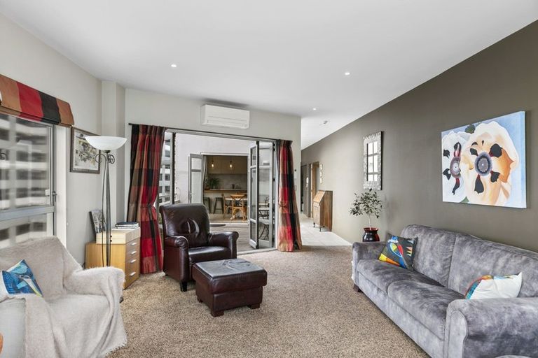 Photo of property in Atlas House, 12/22 Ghuznee Street, Te Aro, Wellington, 6011