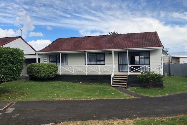 Photo of property in 1/18 Waiari Road, Conifer Grove, Takanini, 2112