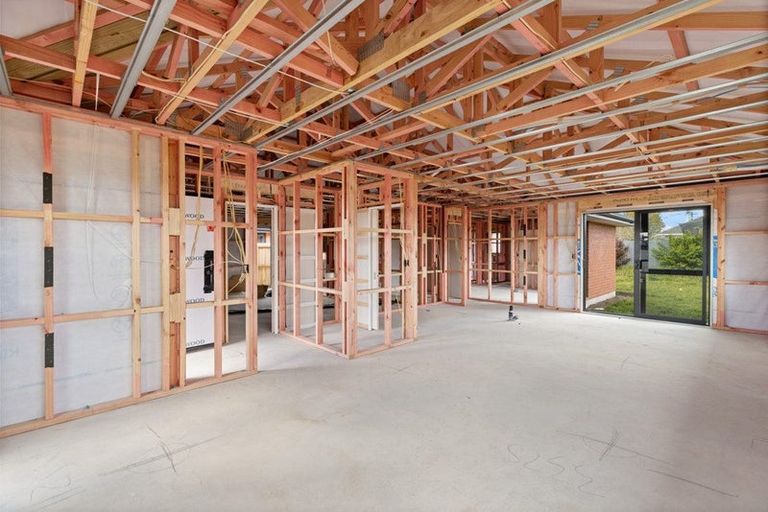 Photo of property in 17 Poipoi Place, Aranui, Christchurch, 8061