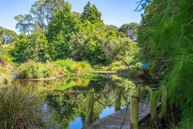 Photo of property in 86 Derham Road, Te Horo, Otaki, 5581