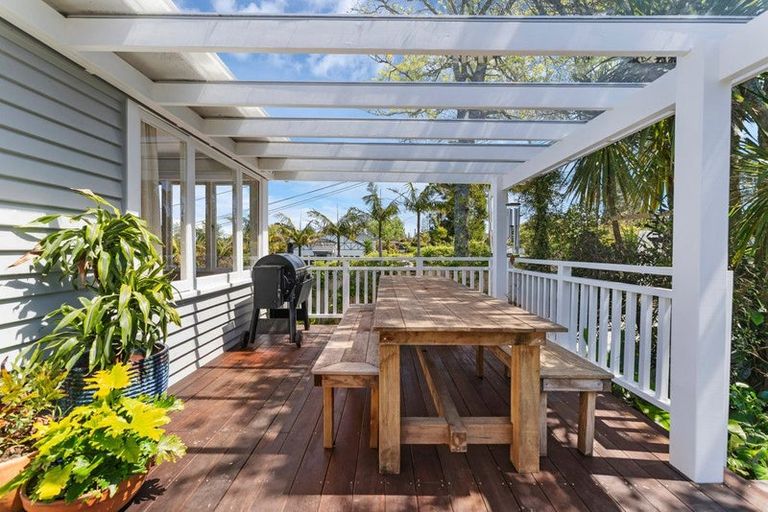 Photo of property in 60 Mcentee Road, Waitakere, Auckland, 0816