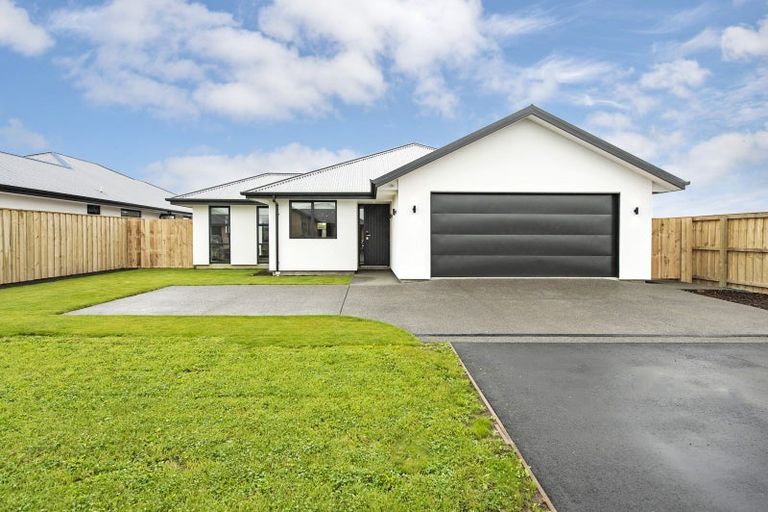 Photo of property in 29 Te Kanawa Lane, Rolleston, 7615