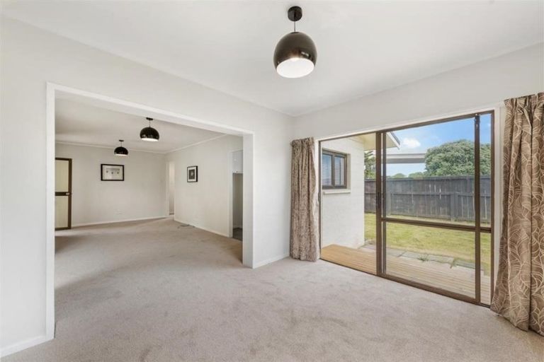 Photo of property in 2/569 Maunganui Road, Mount Maunganui, 3116
