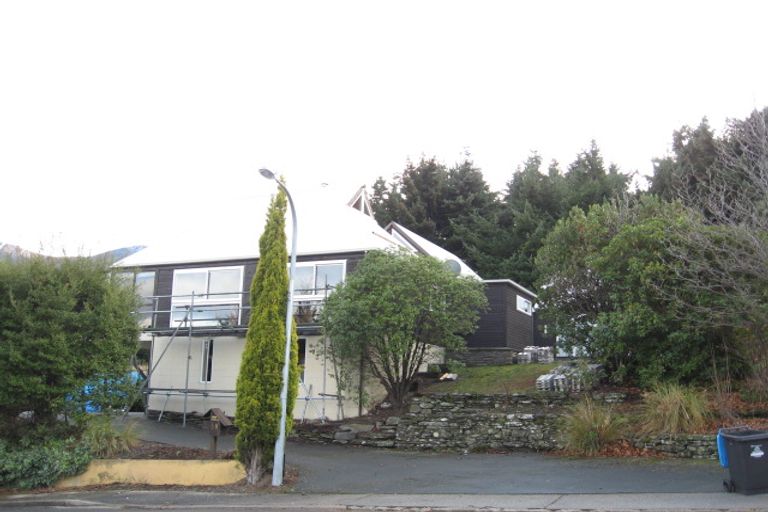 Photo of property in 58 Suburb Street, Queenstown, 9300
